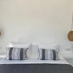 Artemis Sky Villa *