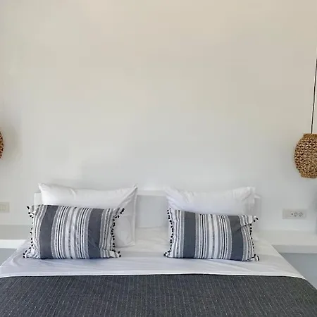 Artemis Sky Villa *