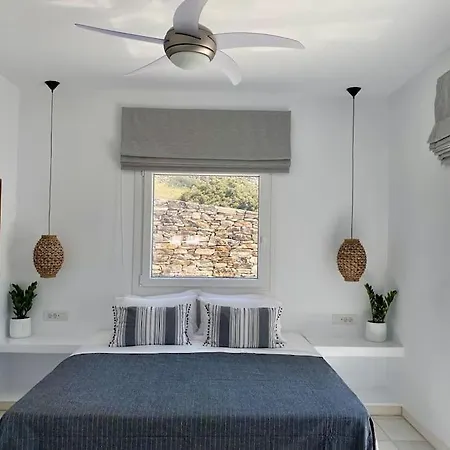 Artemis Sky * Andiparos